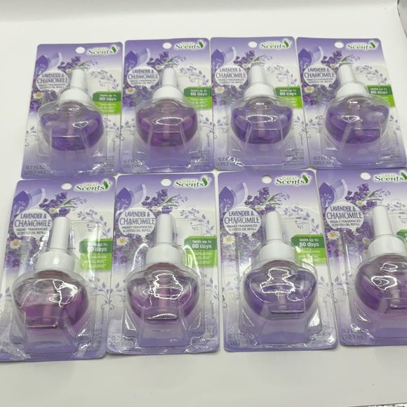 Lot Of (8) Great Scents Lavender & Chamomile Scented Oil Plug-ins Refill  .7 Oz - Picture 1 of 3